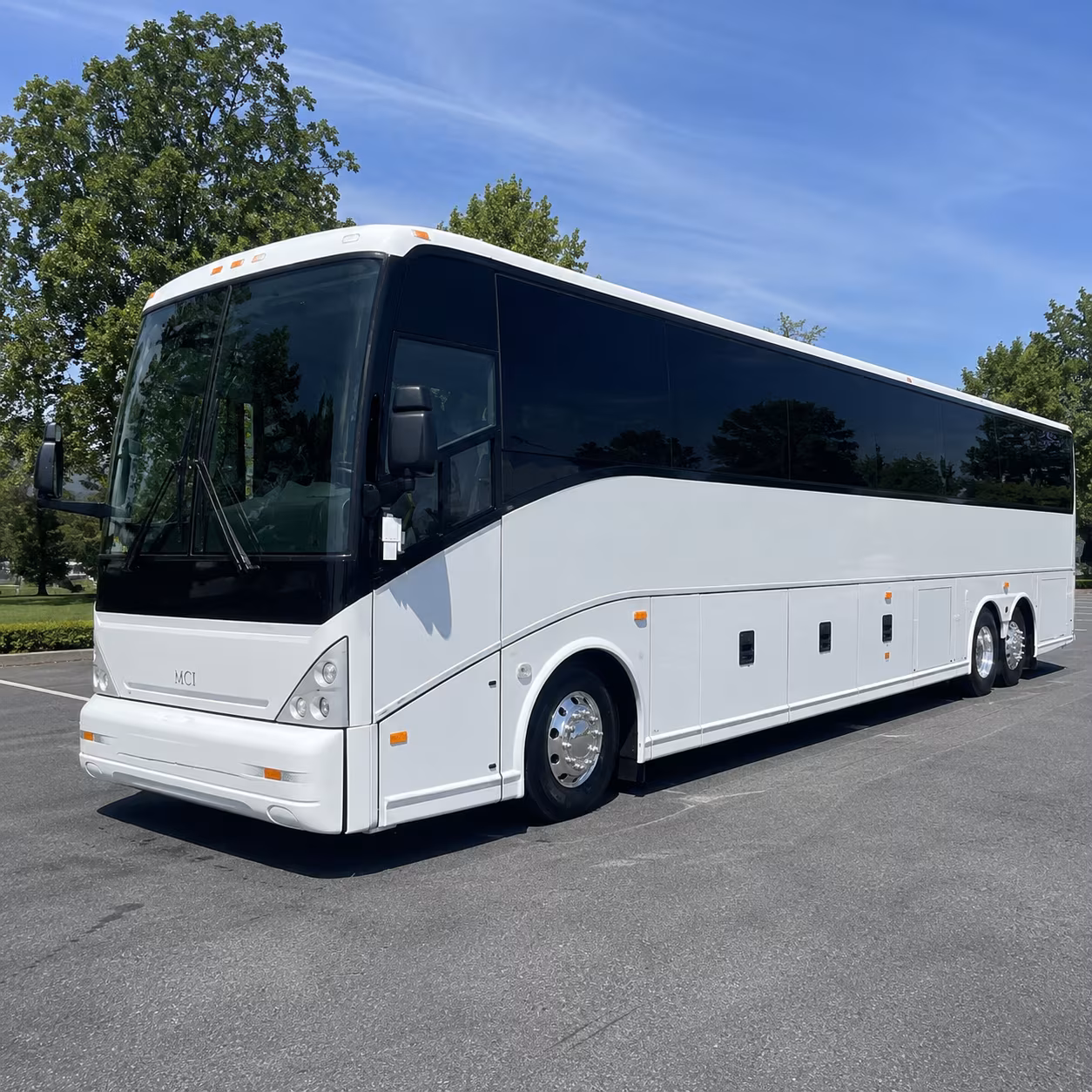 fort wayne charter bus services fleet
