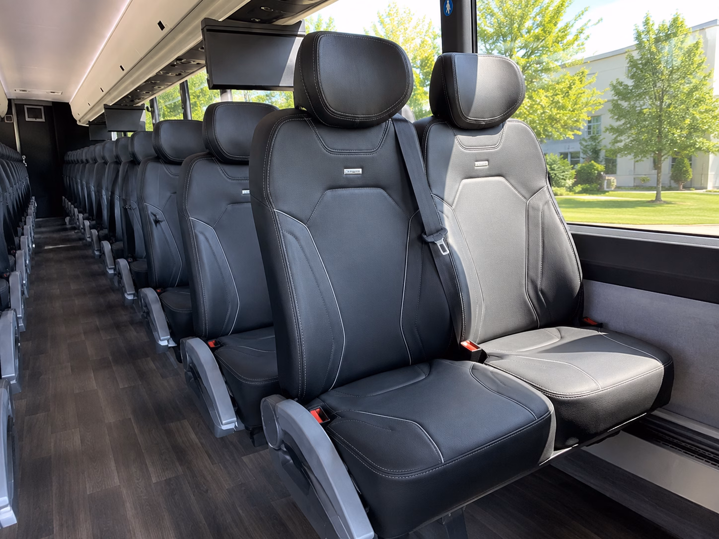 fort wayne construction and film crew shuttle buses