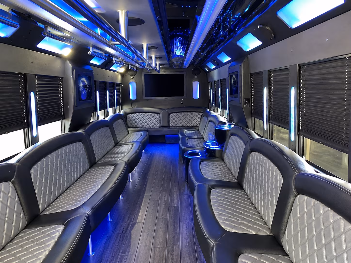 hit every photo stop in your fort wayne party bus before the dance
