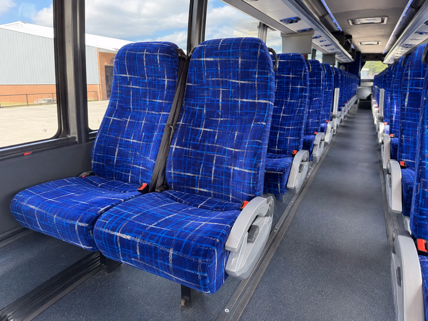 private charter buses for layovers in fort wayne