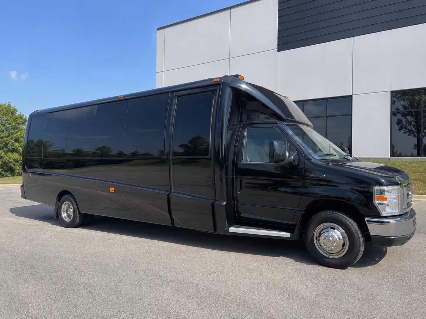 why book winery and brewery tours through fortwayneshuttlebusrentals com